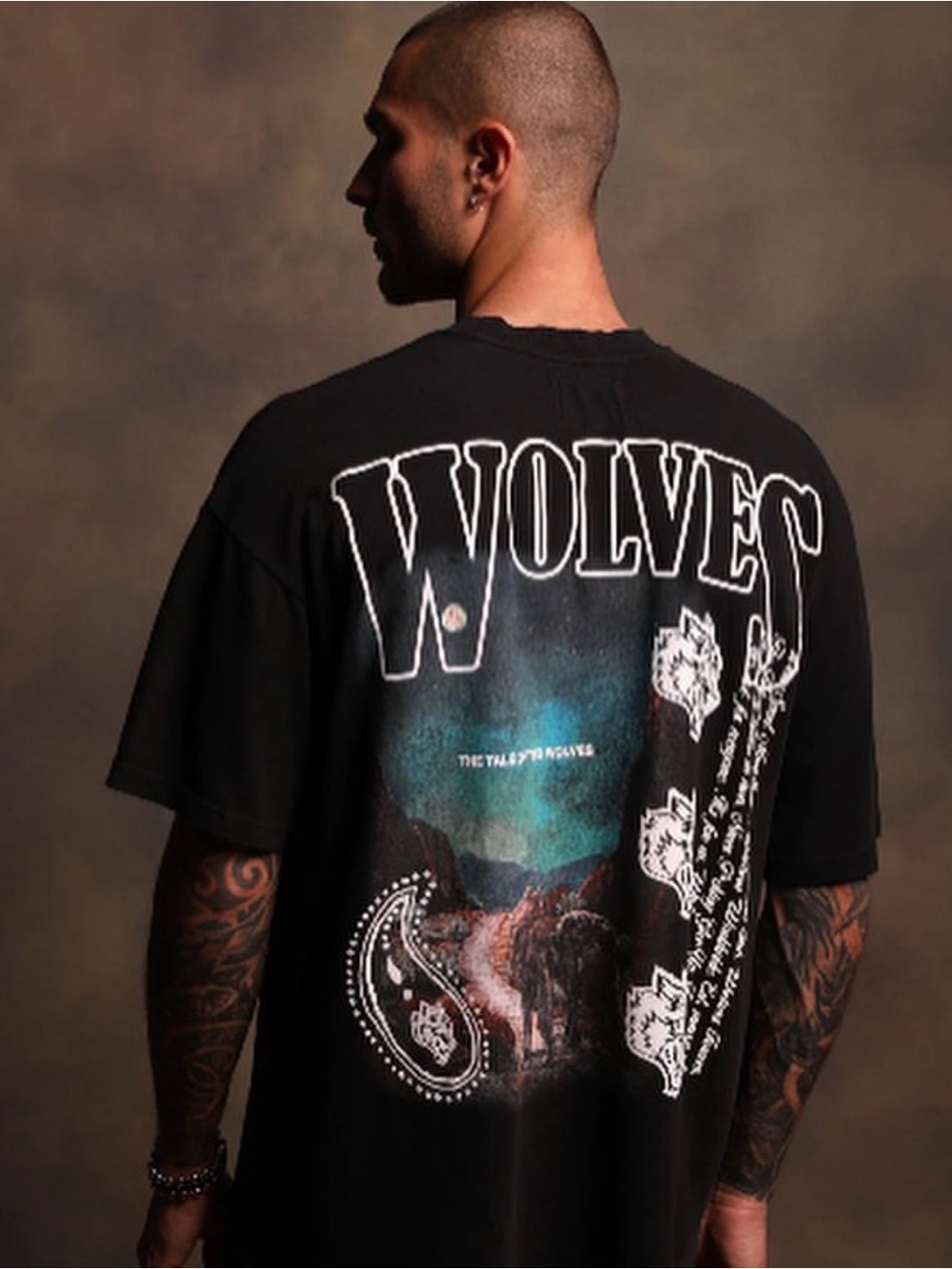 Darc Sport "Tale of Two Wolves" Vintage Oversized T-Shirt Black Graphic Size Lg
